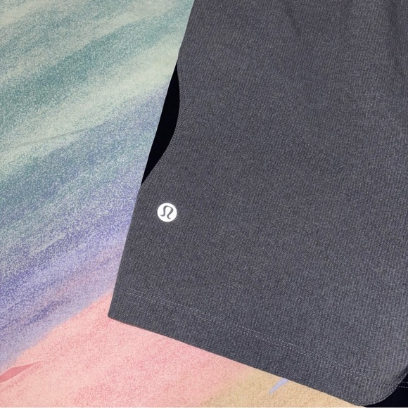 Lululemon Namaste At The Beach Short II *9" black gray size S - Picture 7 of 7